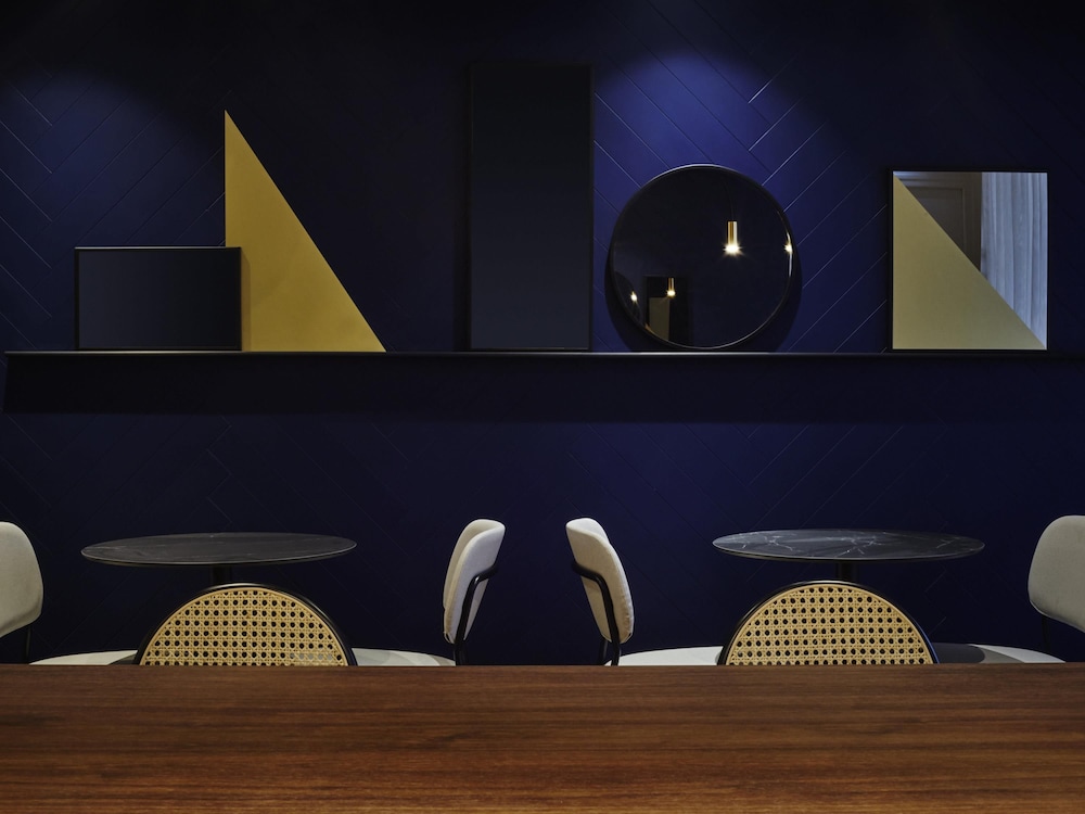 Mercure Versailles Chateau 50/63