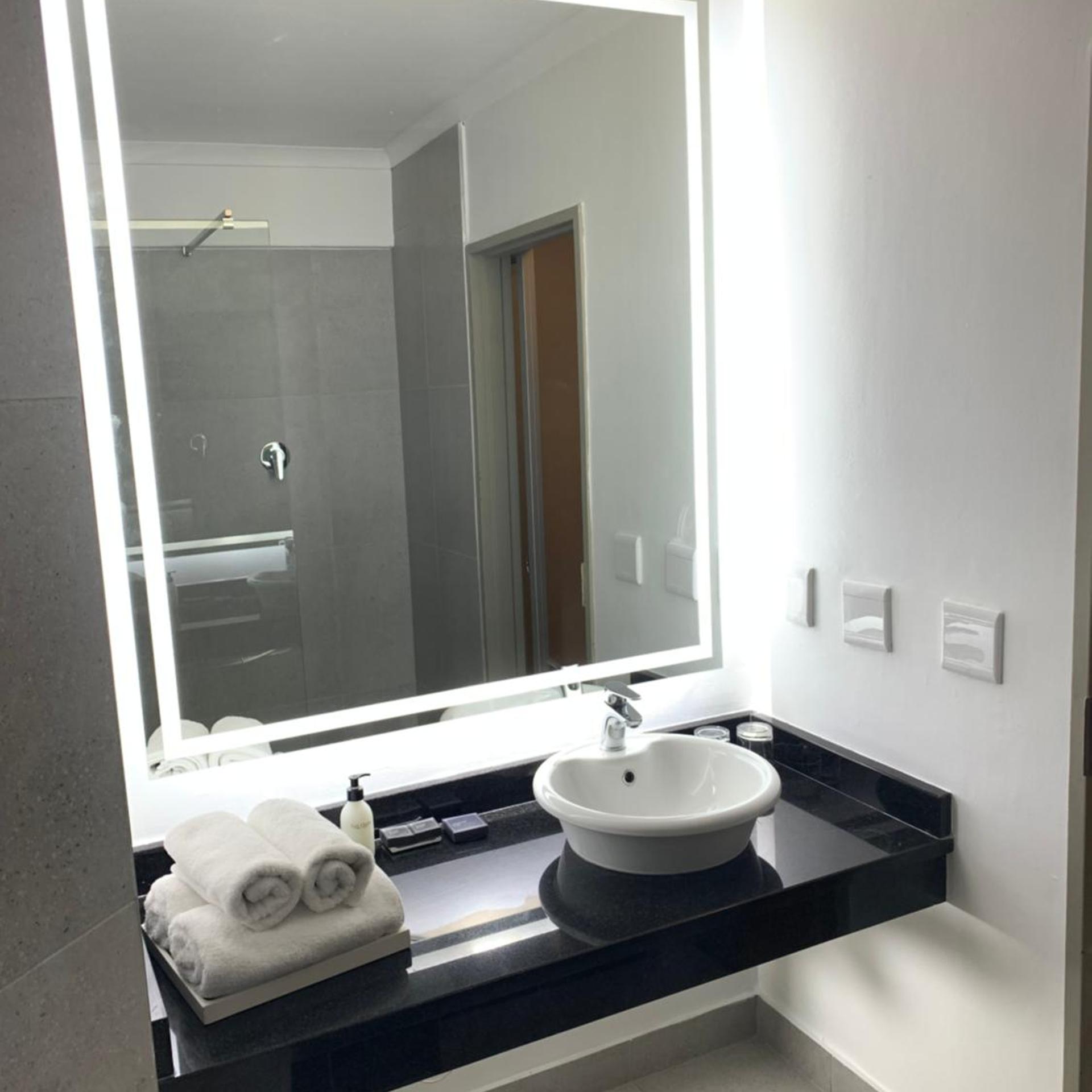 غرفة عائلية، The Oasis Hotel 8/9