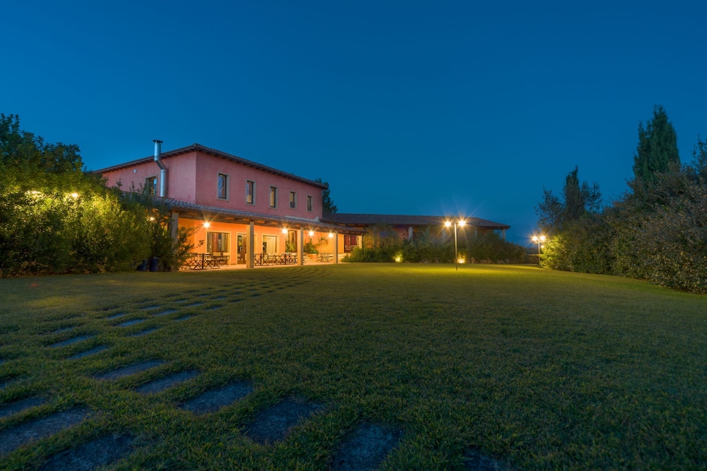 Janas Country Resort 1/16