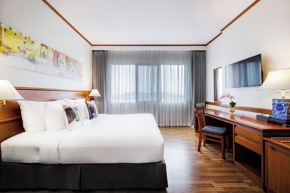 Royal Phuket City Hotel 23/90