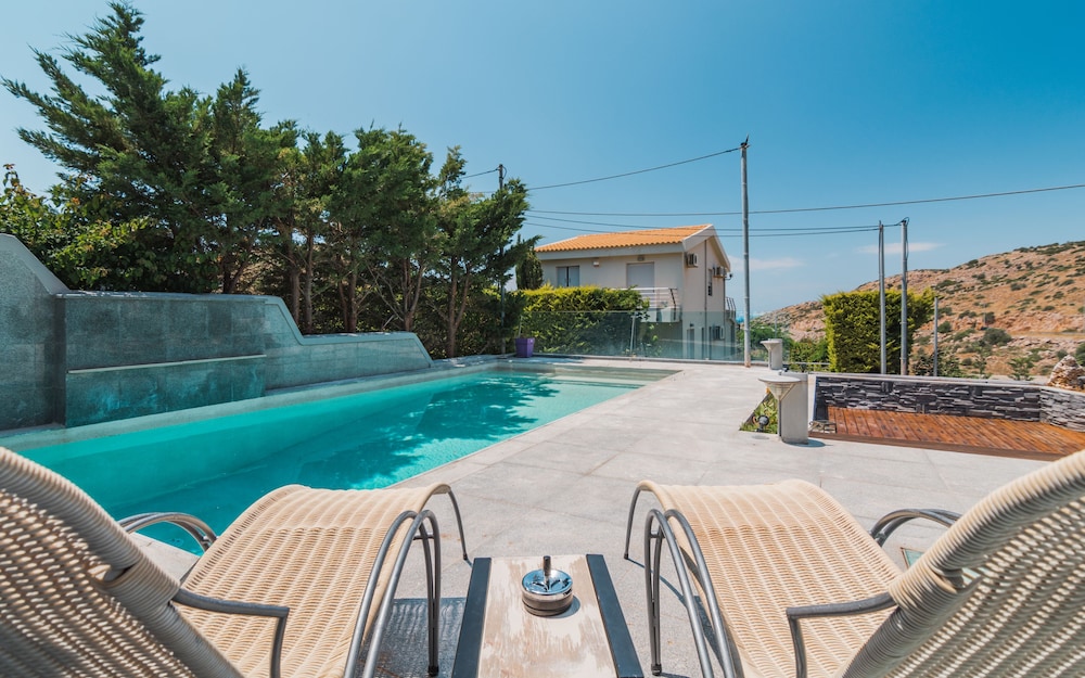 Villa Adam 17/50