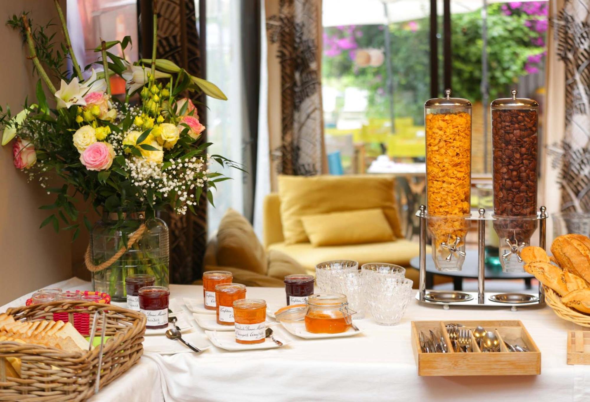 Hotel Les Jardins de Cassis 4/25