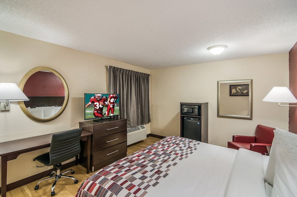 Red Roof Inn & Suites Pensacola East - Milton 10/39