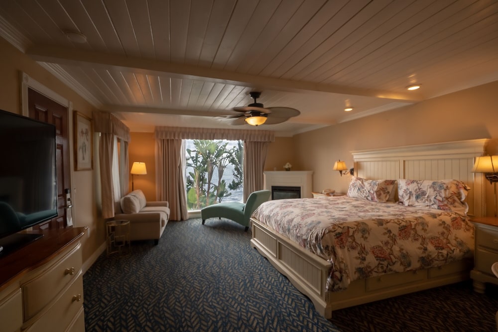 Cliff House Inn 28/71