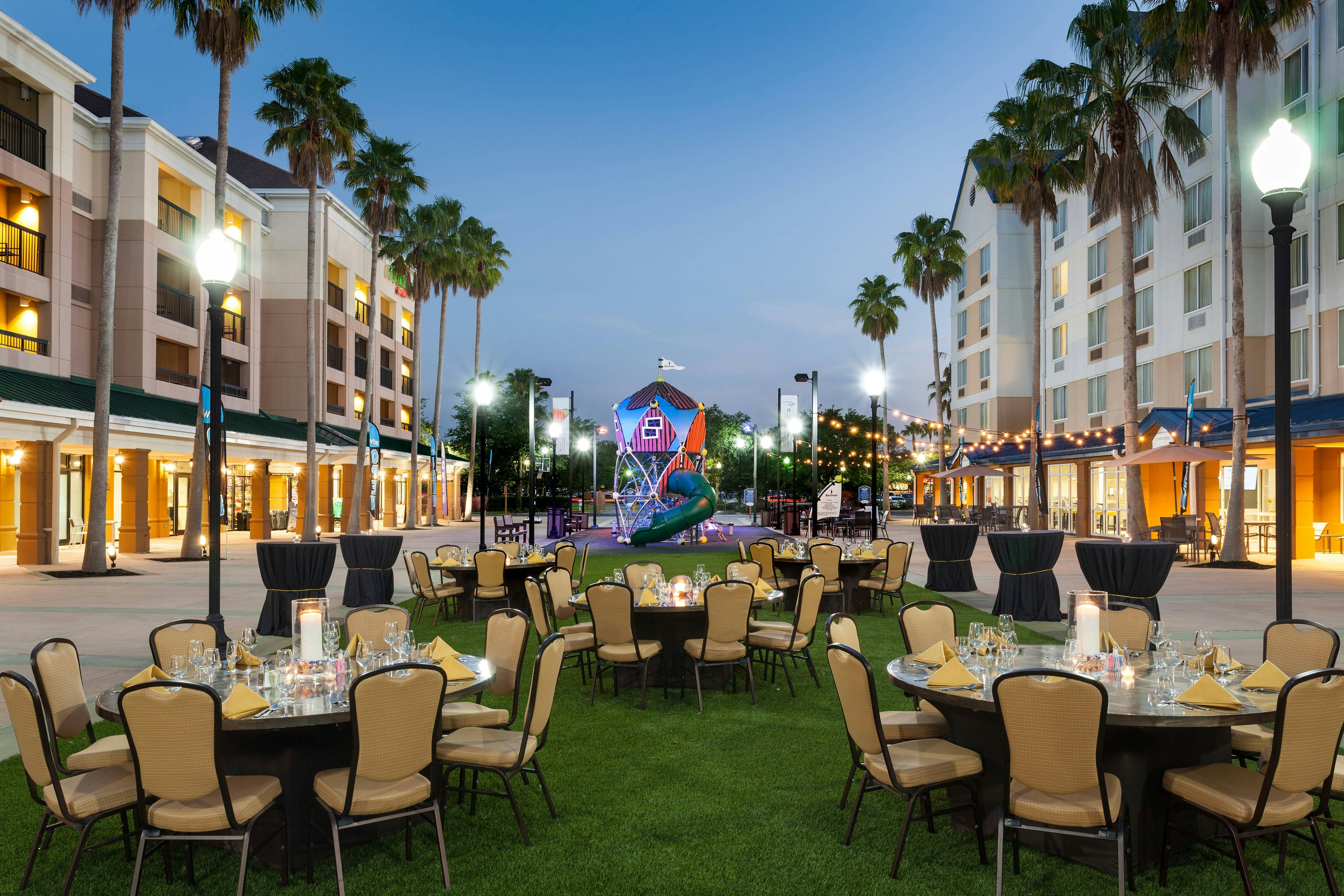 Courtyard by Marriott Orlando Lake Buena Vista in the Marriott Village 31/33