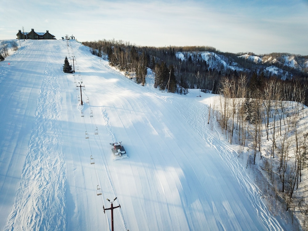 Mont du Lac Resort 58/65