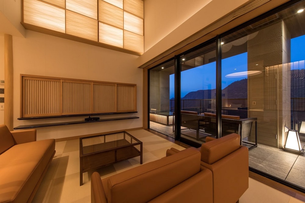 Okuhita Onsen Umehibiki 44/68