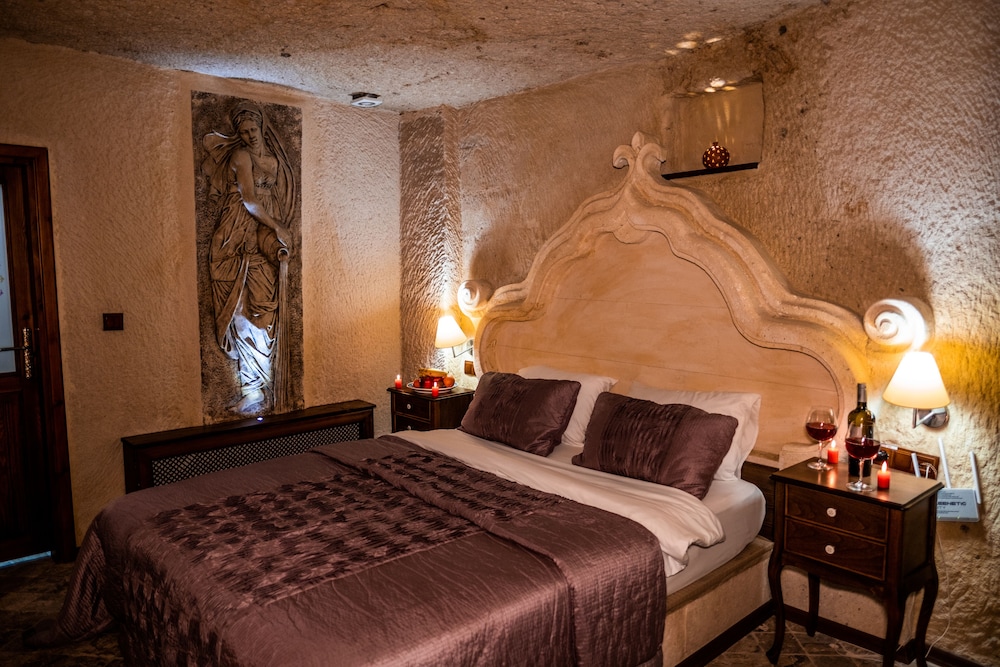 Artium Cave Hotel 8/50