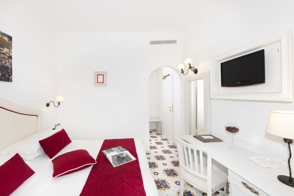 Savoia Hotel 64/80
