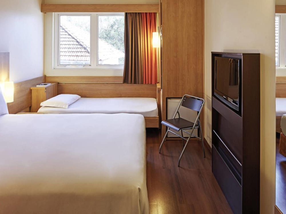 Ibis Passo Fundo Centro 15/49