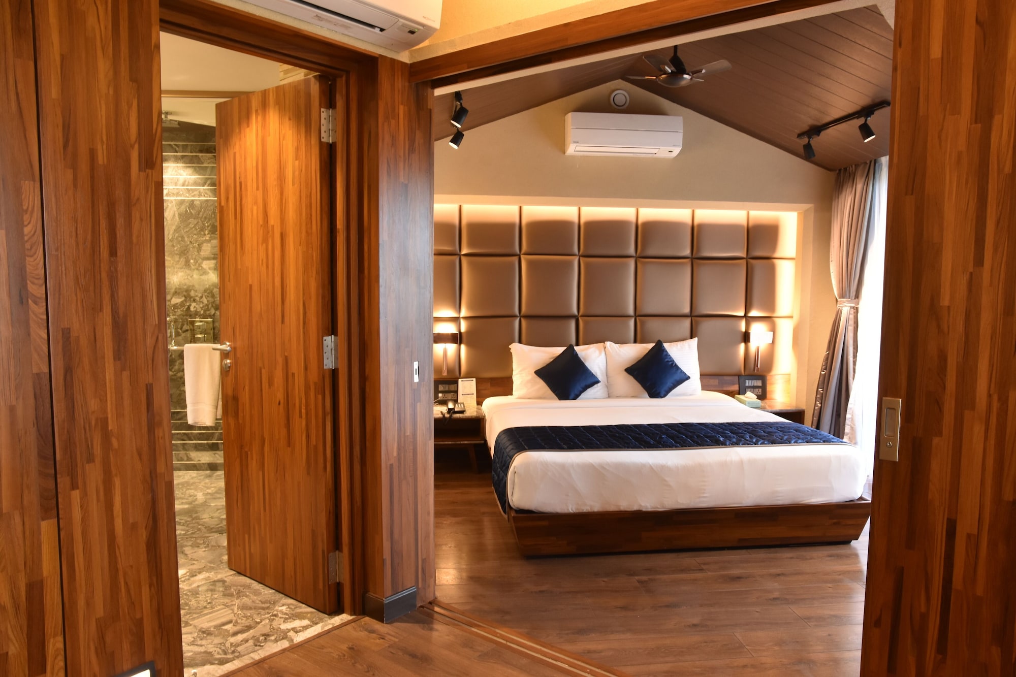 Premium, Cottage, Apartment, Double Bed, Sofa