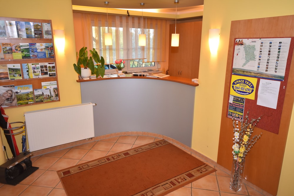 Golf & Therme Sonnepension 3/38