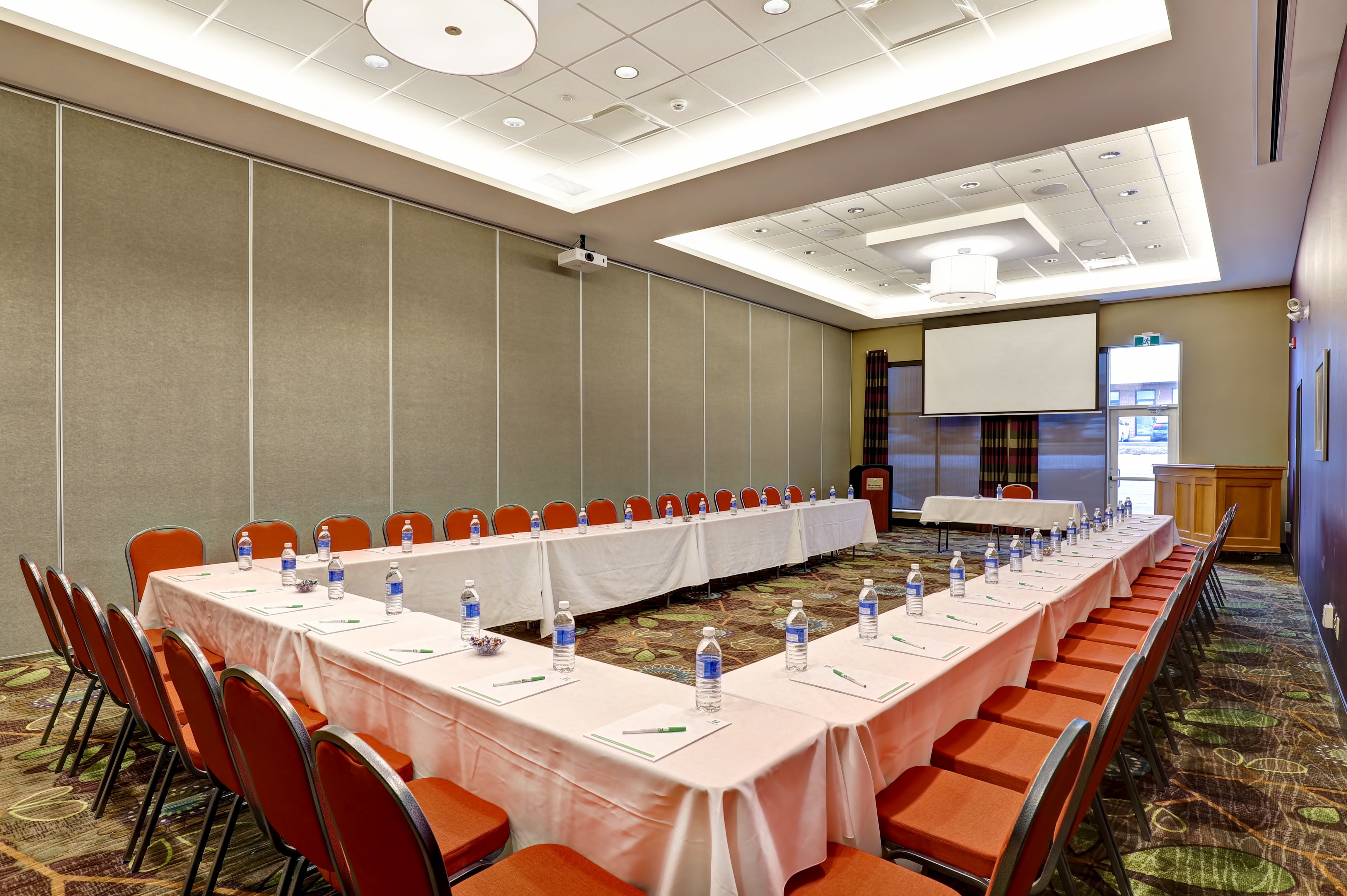 Holiday Inn Mississauga Toronto West 74/78