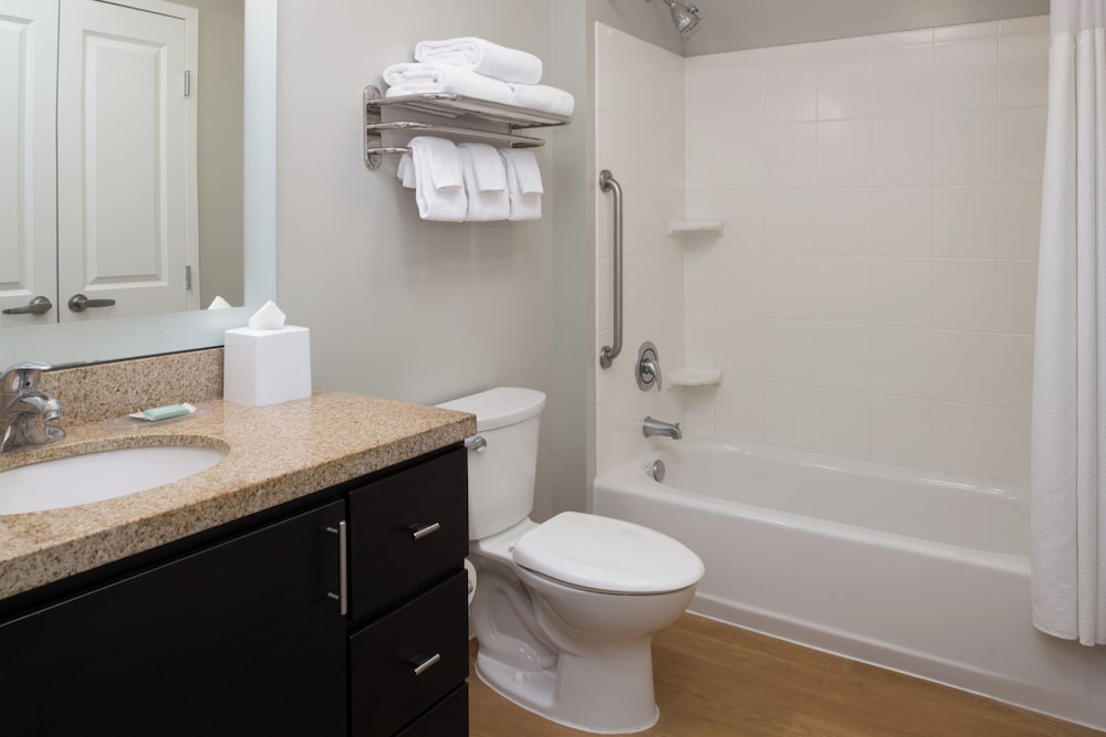 TownePlace Suites by Marriott Lancaster 48/50