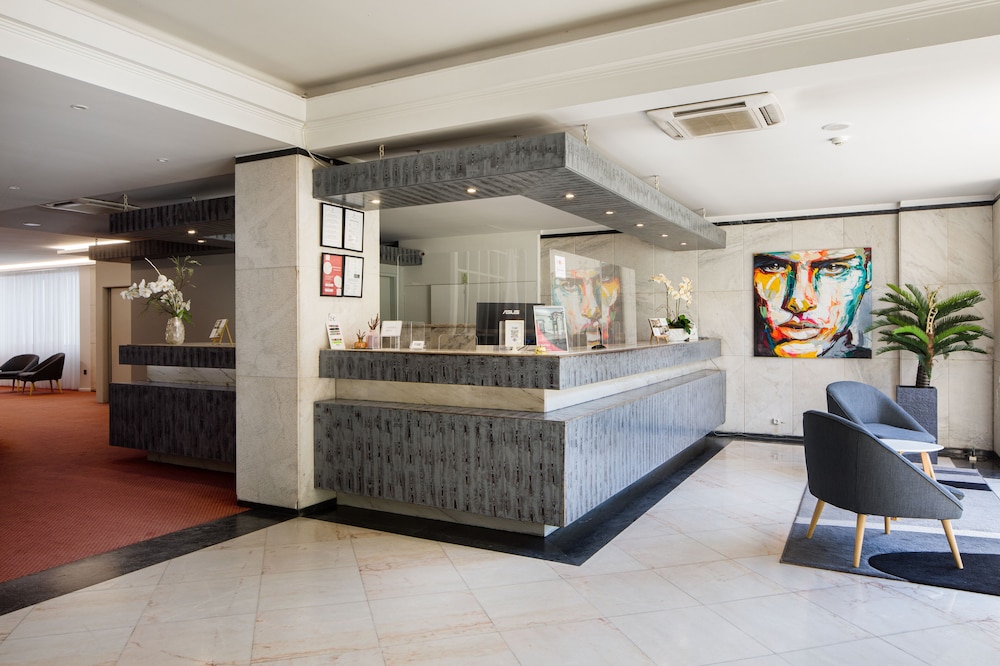Lara Hotel 5/49
