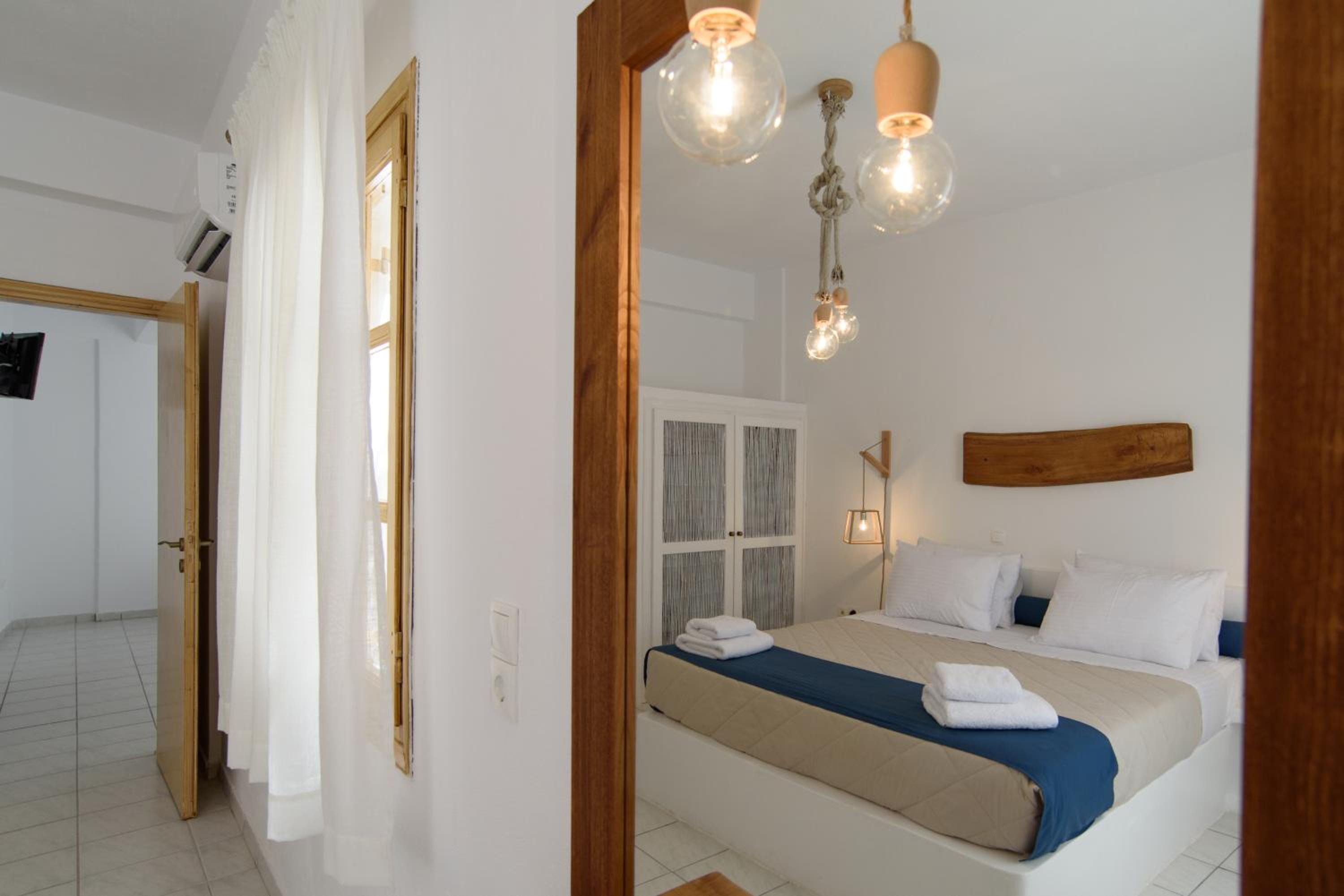 1 Bedroom, Suite, Side Sea View 4/10