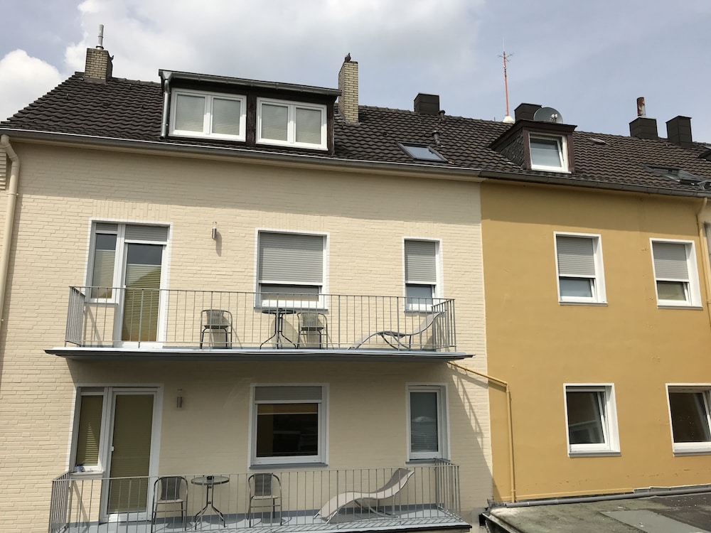 Hotel Select Suites & Aparts 2/50
