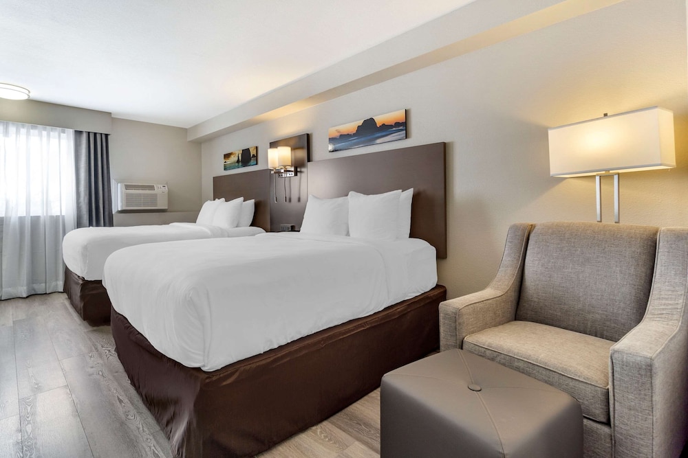 Quality Inn and Suites Pacific Auburn 17/51