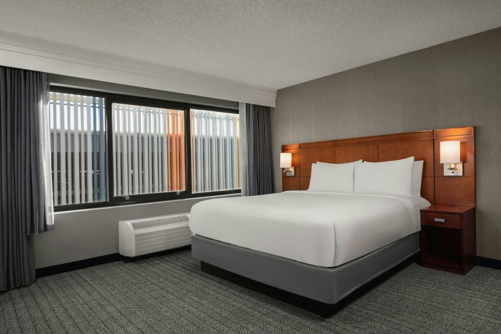 1 Bedroom, Executive, Suite, King Bed