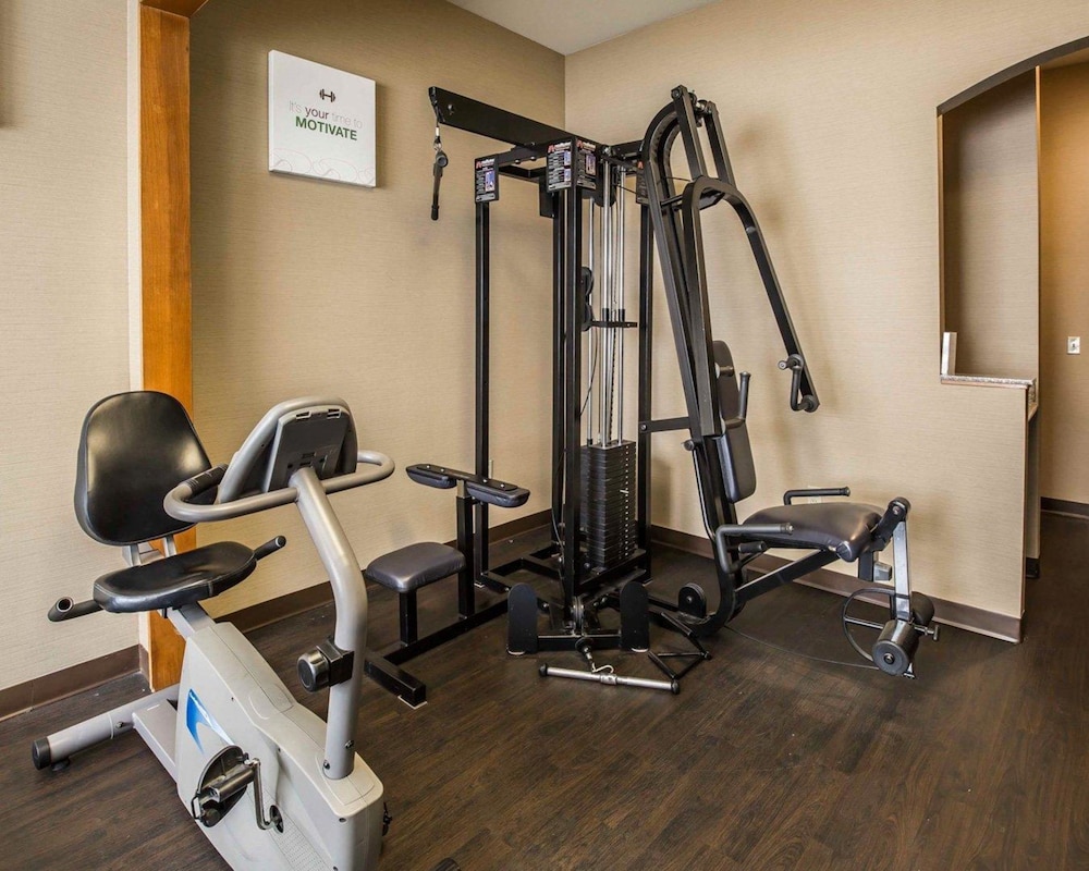 Spark by Hilton Stafford Sugar Land 16/40