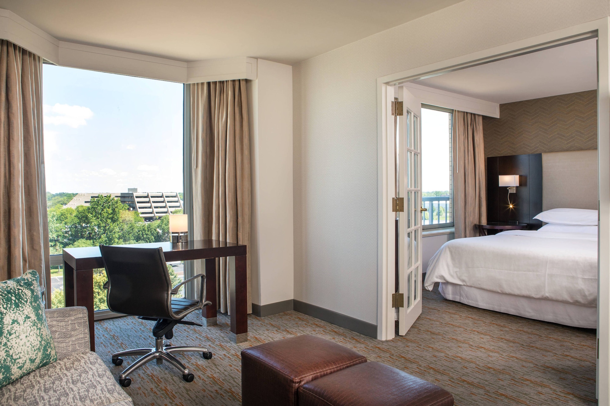 Room at Sheraton Suites Chicago Elk Grove, ELK GROVE VILLAGE - IL