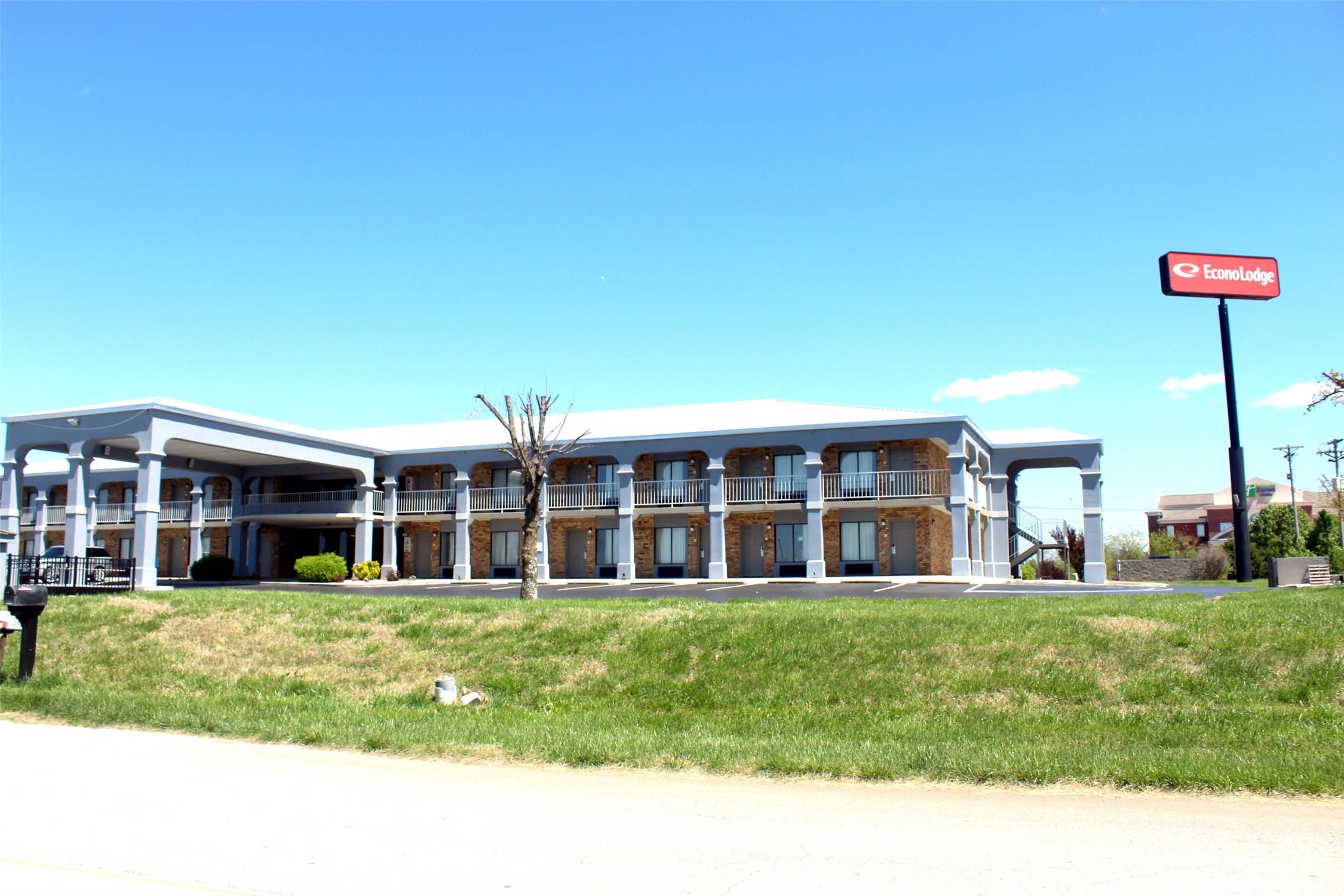 Econo Lodge Franklin South KY 3/19