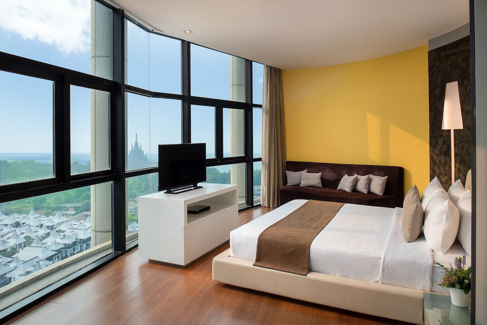 1 Bedroom Wow Suite