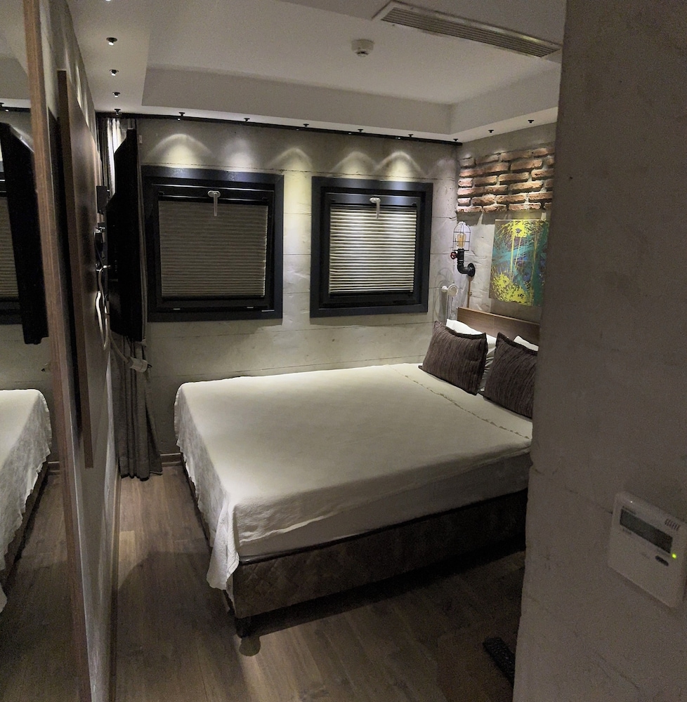 Elibol Hotel 22/52