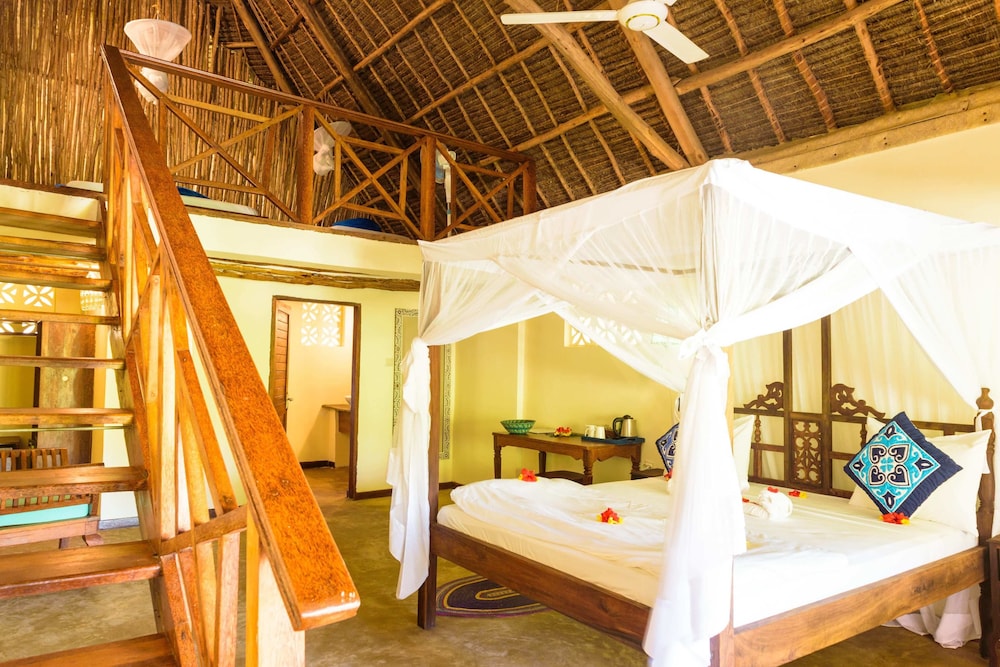 Marafiki Bungalows 33/69