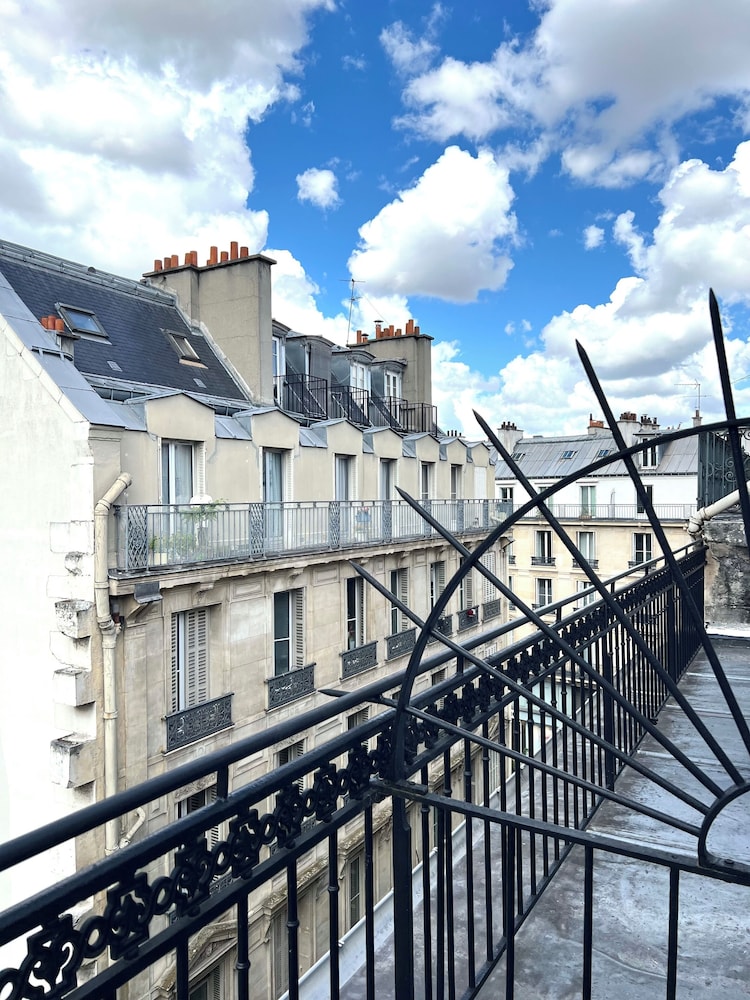 HOTEL CENTRAL SAINT GERMAIN 6/47