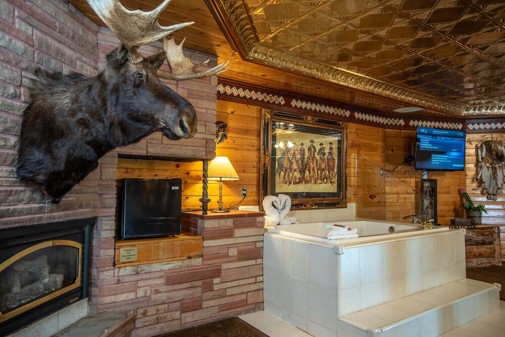 The Anniversary Inn Logan 5/50