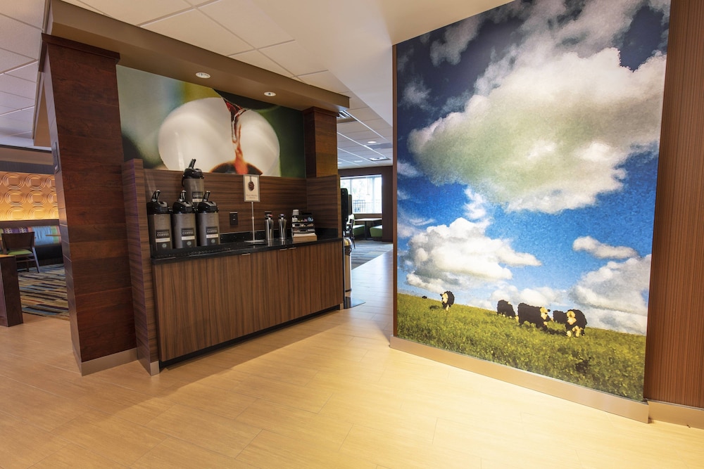 Fairfield Inn And Suites By Marriott Atlanta Woodstock 10/39