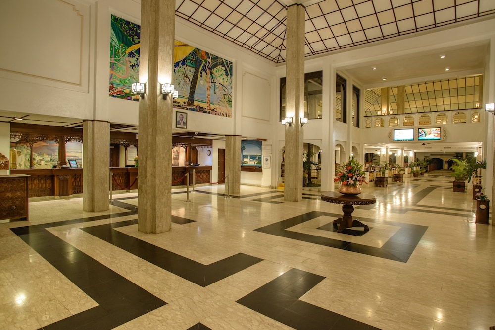 Sarova Whitesands Beach Resort and Spa 63/73