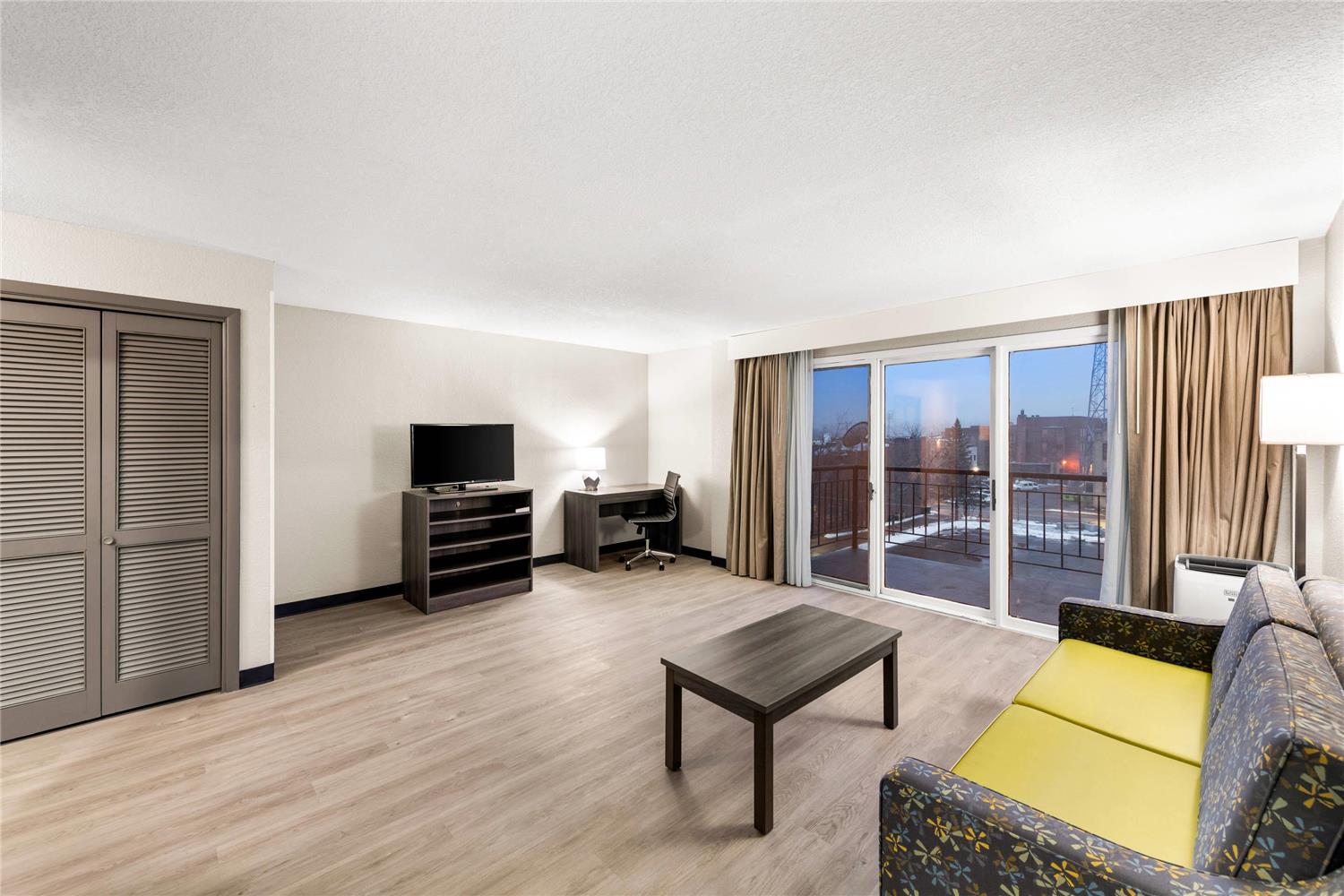 Clarion Pointe Rhinelander Downtown 20/30