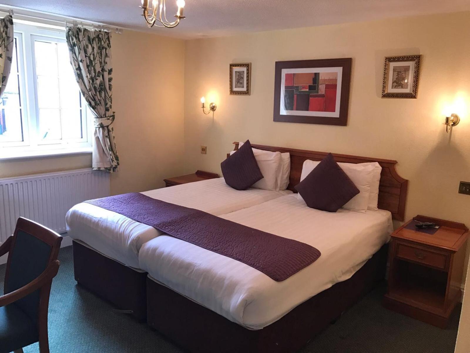 Room, Twin Beds