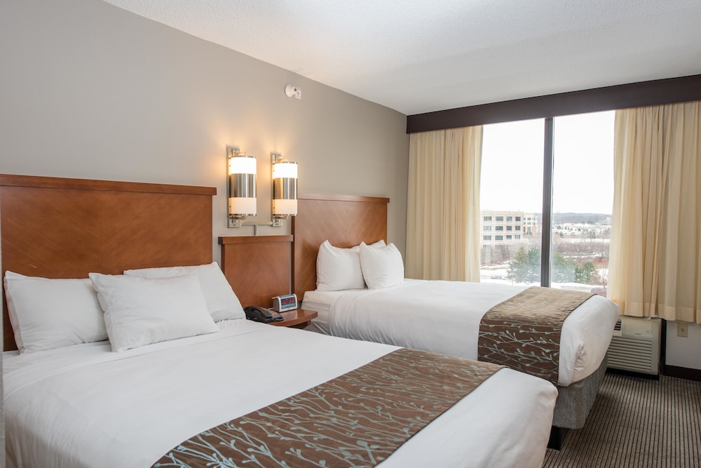 Hyatt Place Minneapolis/Eden Prairie 7/68