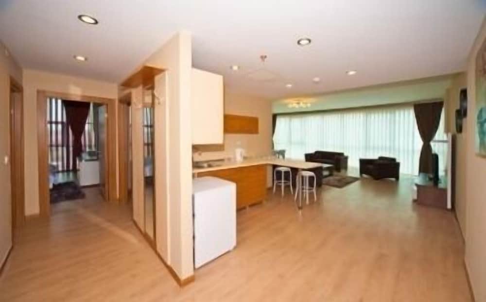 EKINCI RESIDENCE 27/47