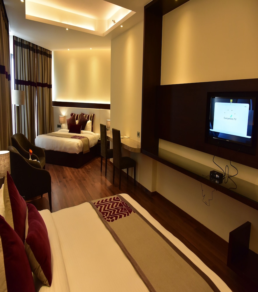 Marigold Sarovar Portico 16/50