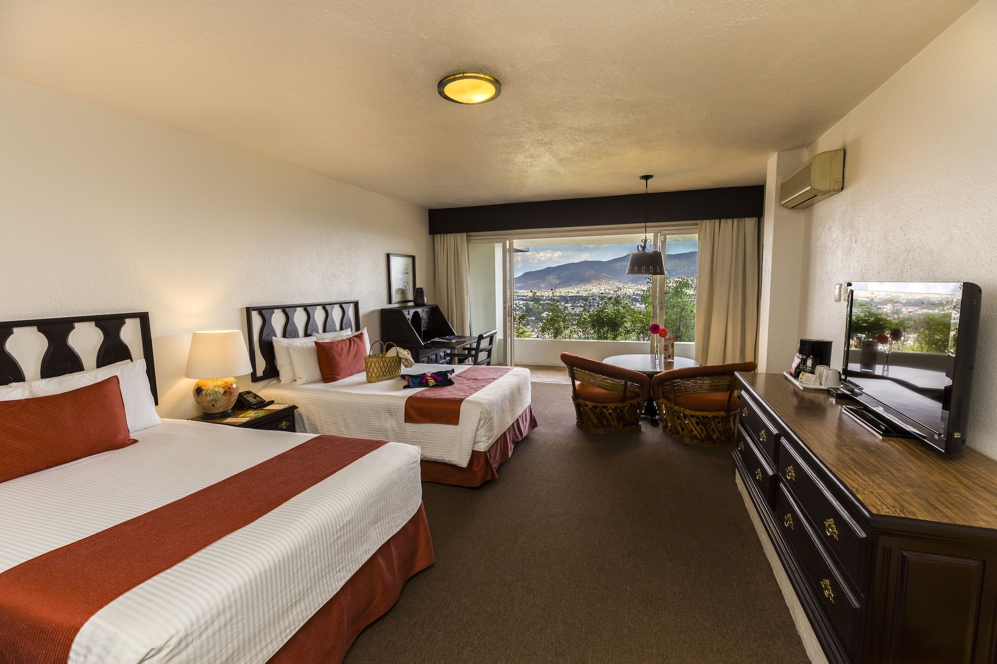 SUPERIOR, 2 DOUBLE BEDS