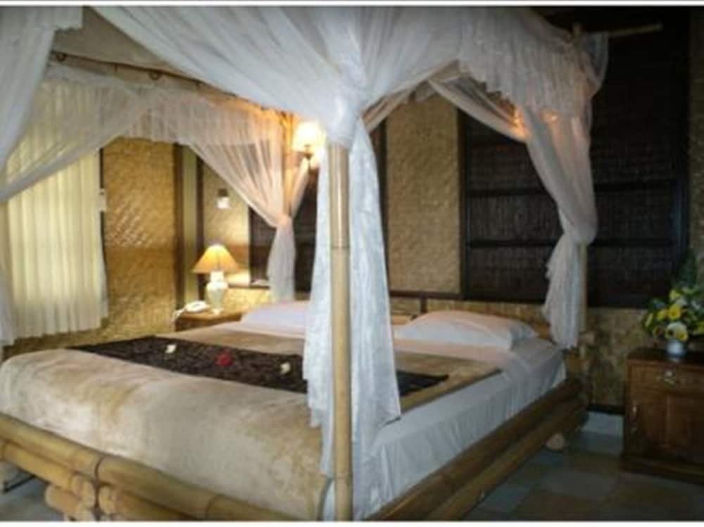 Cendana Resort Spa 30/70