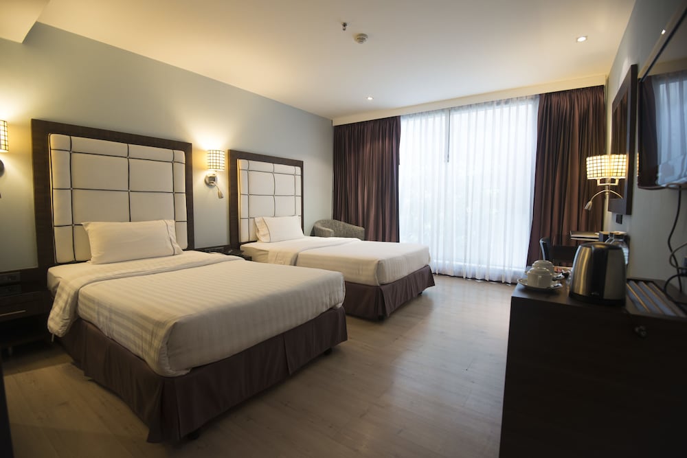 S Sukhumvit Suites Hotel 18/57
