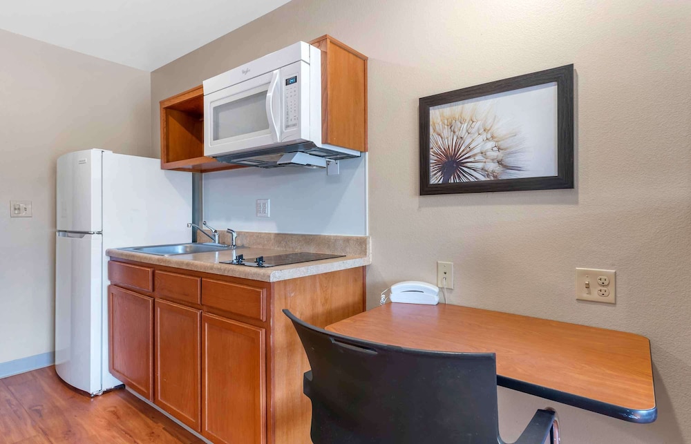 WoodSpring Suites Colorado Springs 7/47