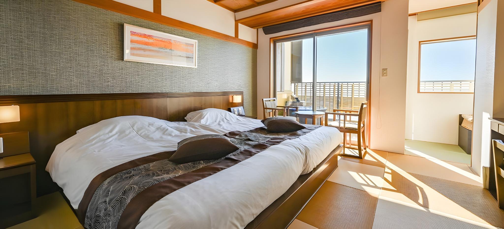 Hollywood, Twin Beds