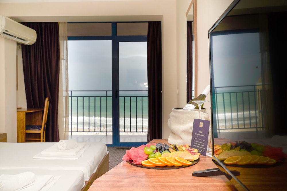 MPM Condor Hotel 10/50