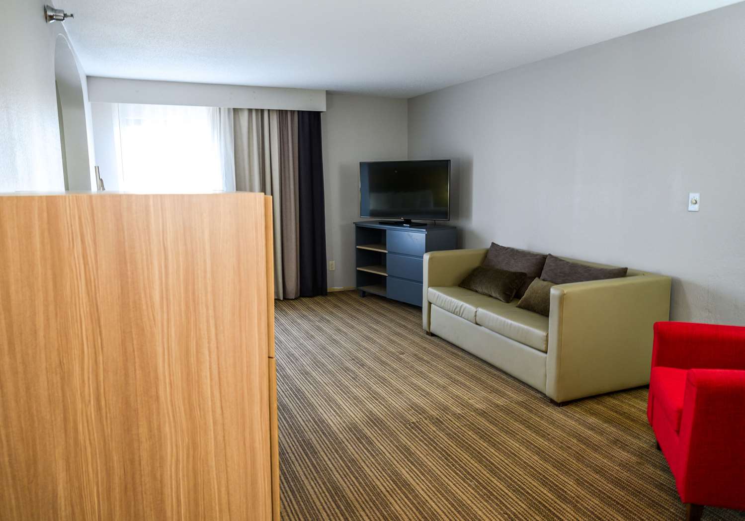 Country Inn & Suites by Radisson Greenfield IN 27/37