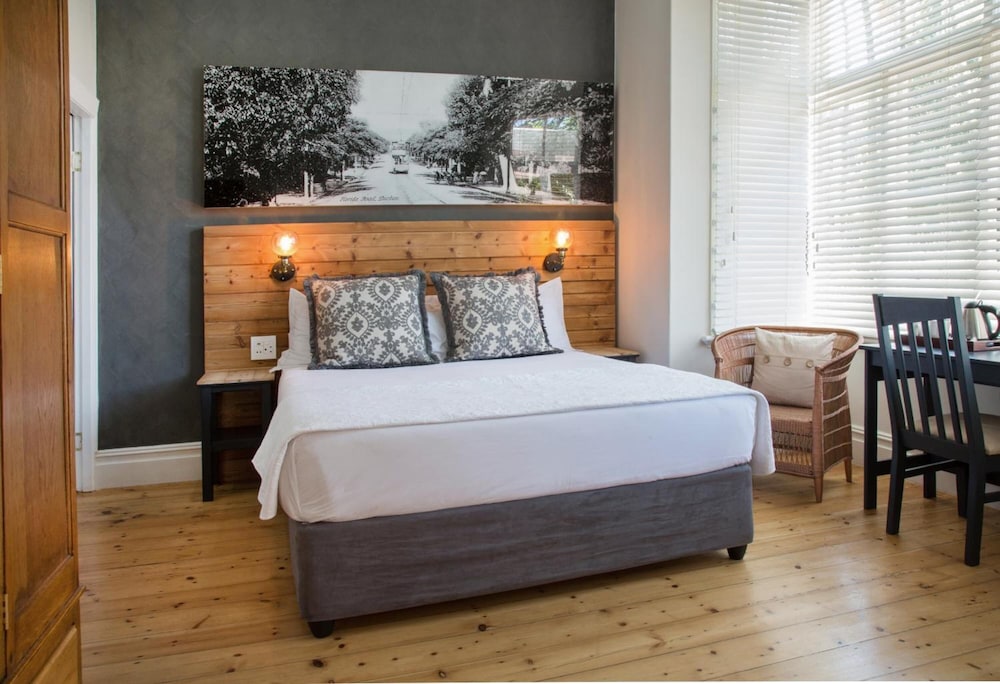 Madeline Grove Bed and Breakfast 10/48