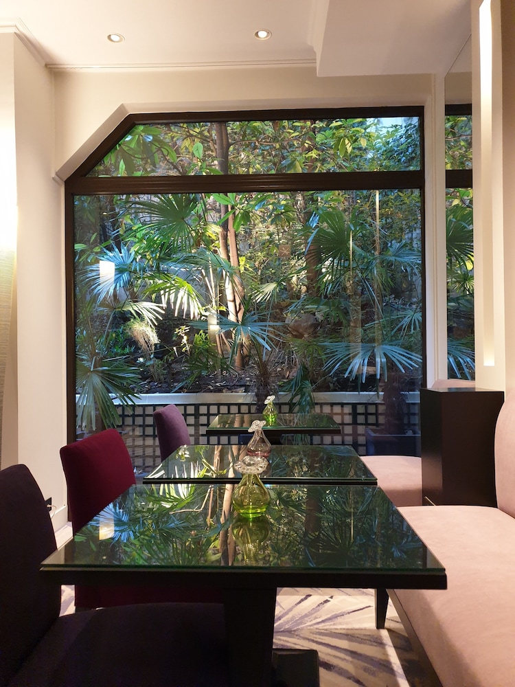 Hotel Garden Elysees 72/81