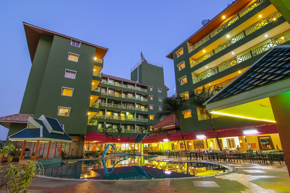Phuphaya Resort Pattaya in PATTAYA