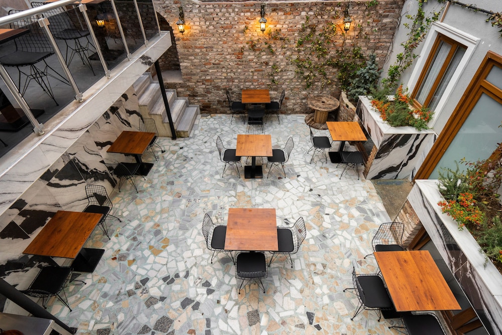 Castillo Rojo Hotel Istanbul 45/53