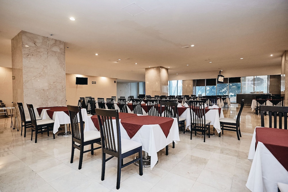 Del Prado Hotel 49/69